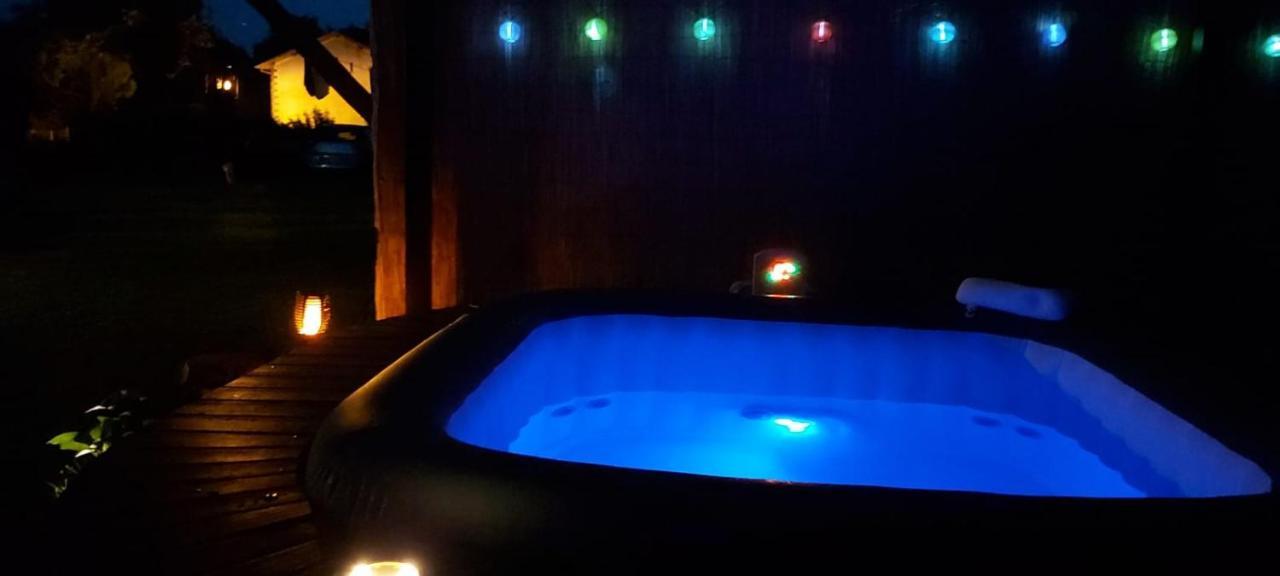 Les Eygletieres Bed and Breakfast Bourriot-Bergonce Buitenkant foto